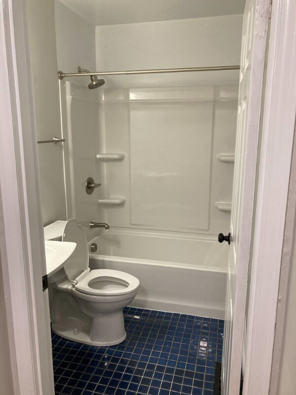 Building Photo - 1505 Woodland Rd