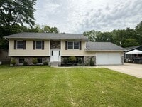 Building Photo - 4br, 2ba home with two large garages