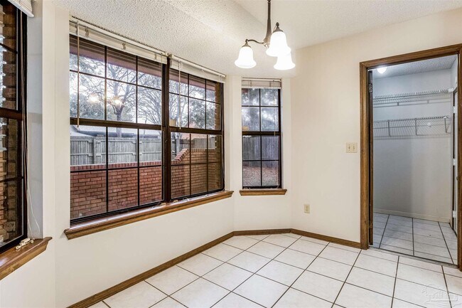 Building Photo - 6327 Heart Pine Dr