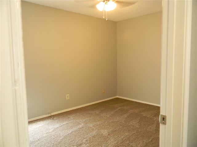 Building Photo - 2040 Minnie Dr