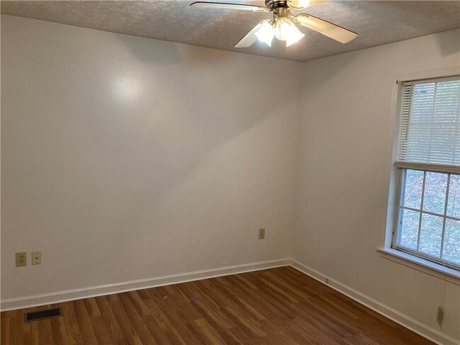 Building Photo - 31 Souther Trail