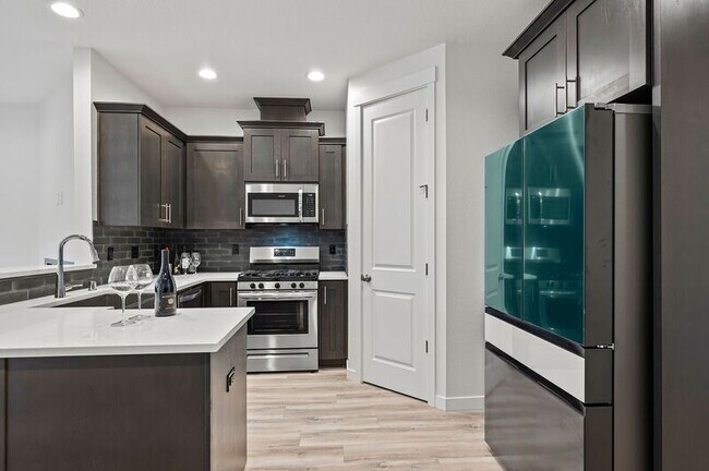 Building Photo - 18006 NE 47th Ave