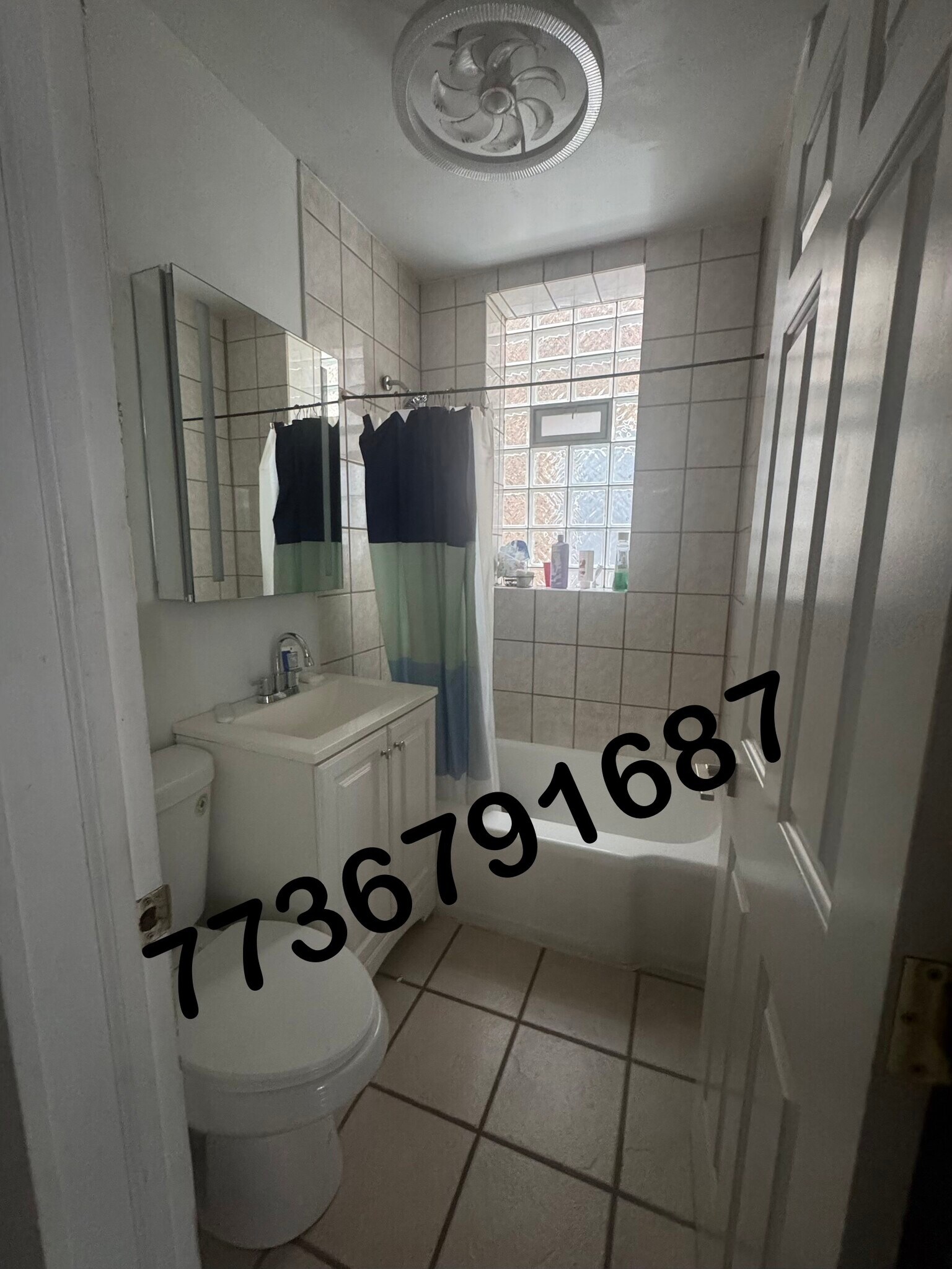 Building Photo - 5424 S Honore St