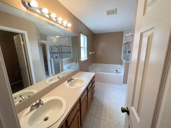 Building Photo - 3742 Star Leaf Road