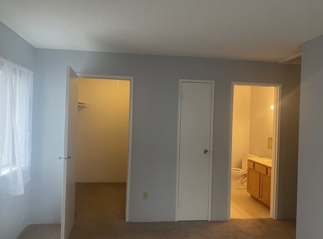Building Photo - Natick Village 2 bedroom