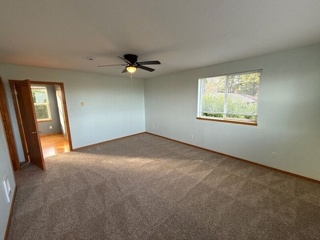 Building Photo - 1740 Glen Creek Rd NW