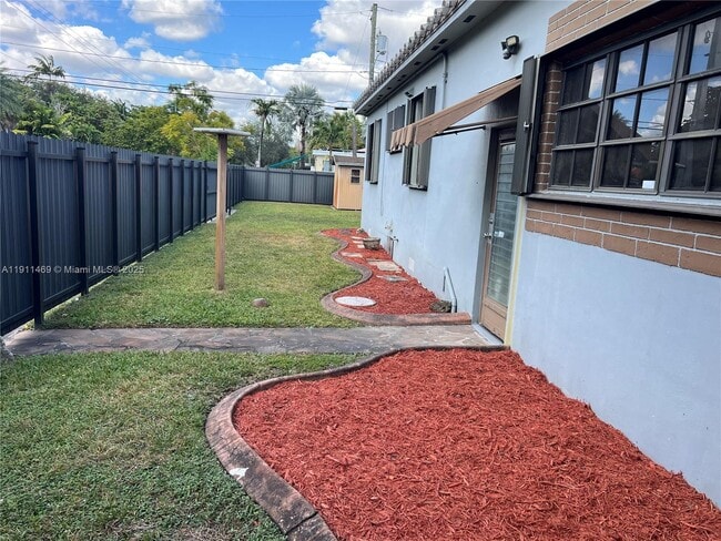 Building Photo - 189 Glendale Dr