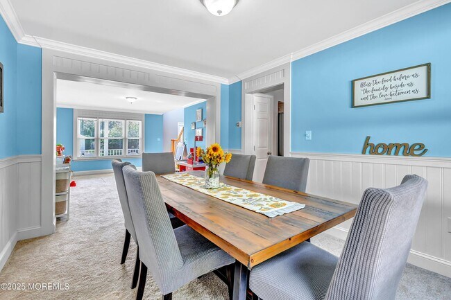 Building Photo - Spacious 4BR Colonial with Garage & Pool