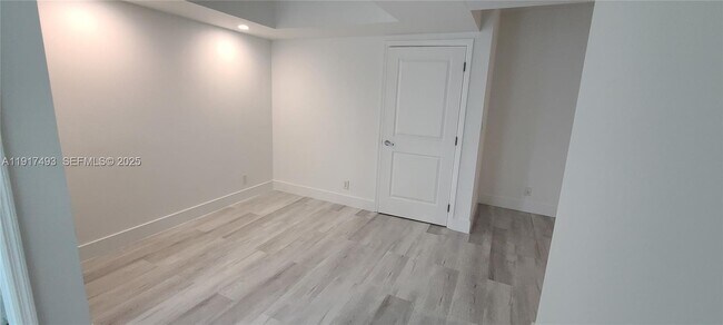 Building Photo - 111 E Flagler St