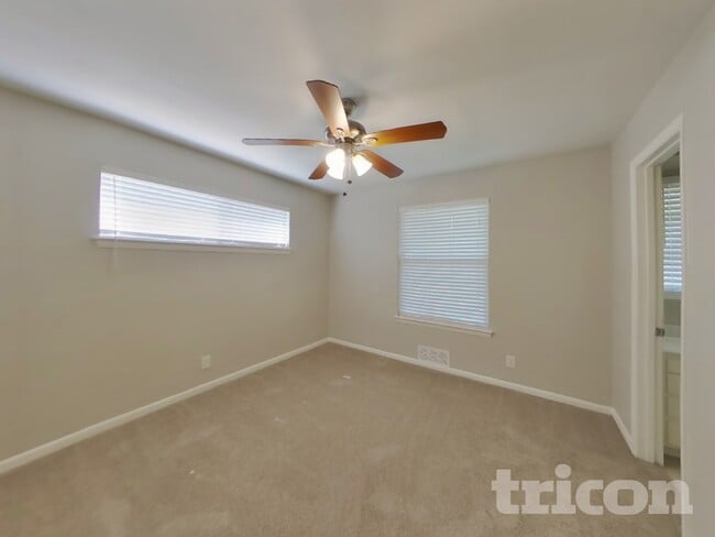 Building Photo - 3240 Springwood Ln