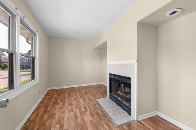 Building Photo - 111 E Magnolia St