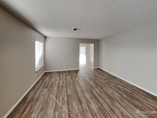 Building Photo - 6649 Gazelle Dr