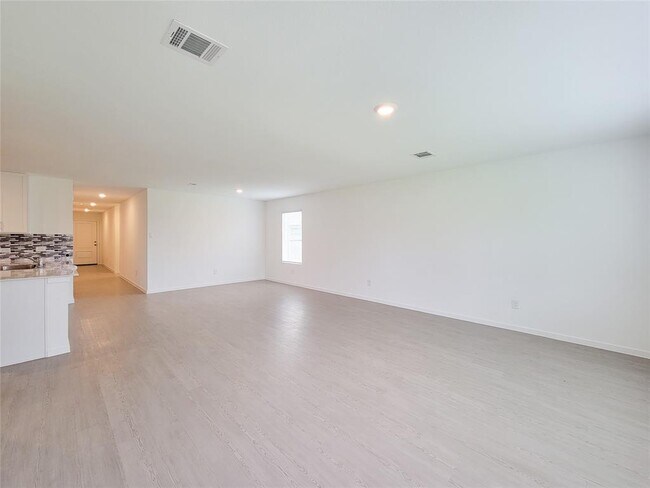 Building Photo - 6 Riverwood Circle Ct