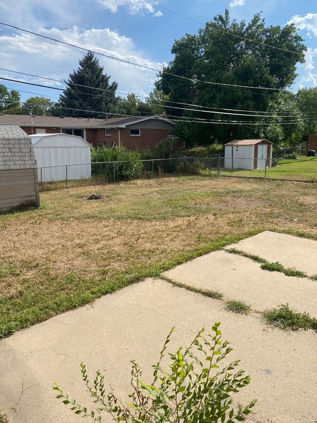 Building Photo - 3 Bedroom, 1 Bath Ranch Home in Northwest ...