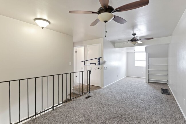 Building Photo - 77 Pheasantbrook Cir