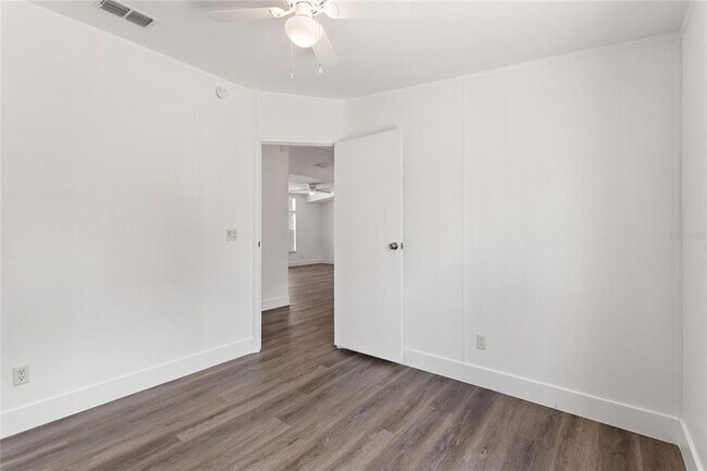 Building Photo - 486 Lindsey Dr