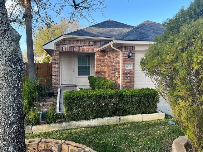 Building Photo - 1614 York Creek Dr