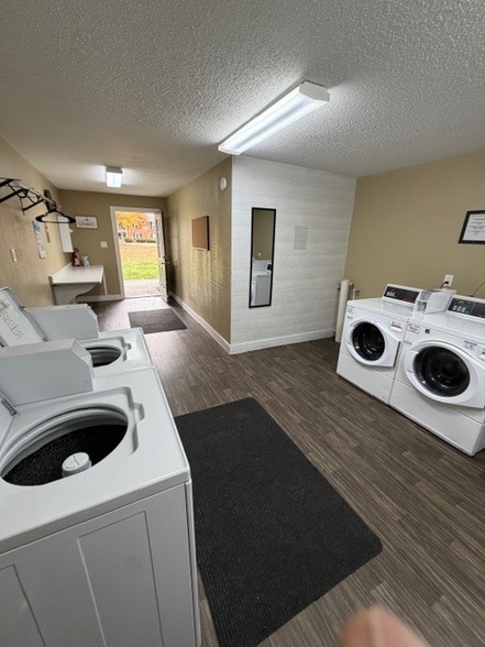 Primary Photo - 5123 Ryan Rd