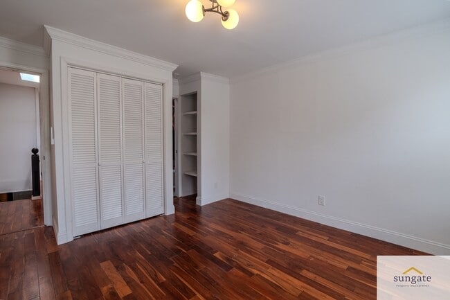 Building Photo - 503 S East Ave