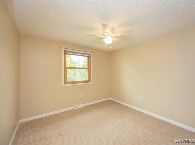 Building Photo - 2507 Cayuga St