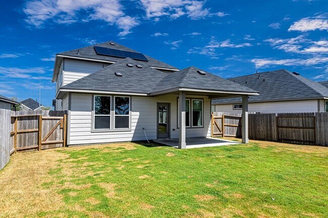 Building Photo - 7138 Clearwater Cv Dr