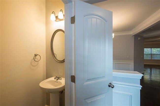 Building Photo - 840 Whisperwood Trail