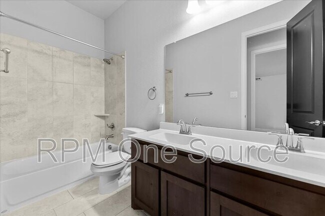 Building Photo - 6320 Starr Dr.