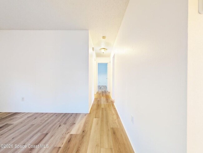Building Photo - 6598 Bamboo Ave