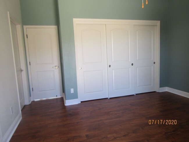 Building Photo - Orcutt Single Story Private Entry Granny Unit