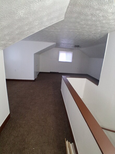 Newly Carpet Upstairs Bedroom - 16154 Manor St