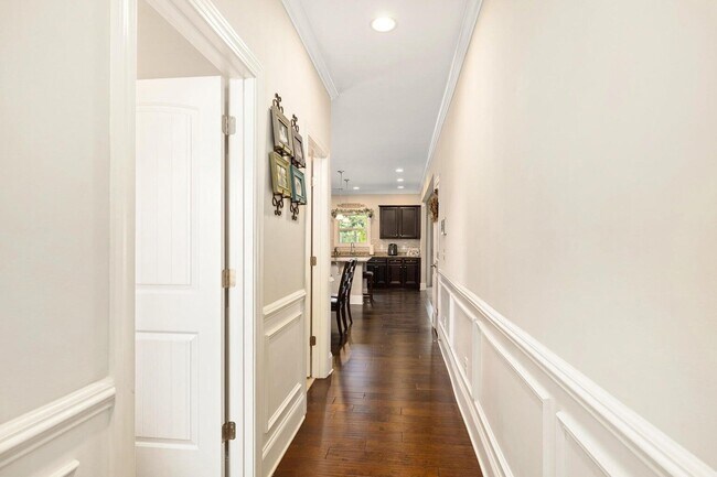 Building Photo - 575 Curlew Cir