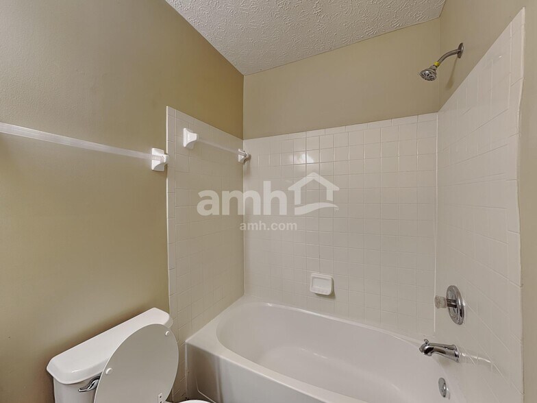 Building Photo - 2356 Maribeth Pl