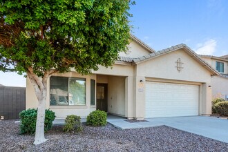 Building Photo - Inviting Single-Story Home in Surprise, AZ