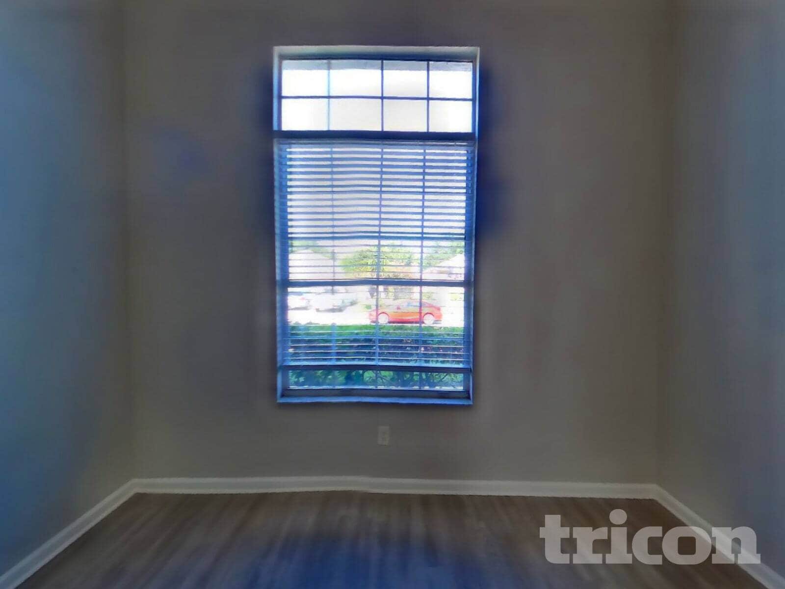 Building Photo - 3264 Abbeyfield Dr E