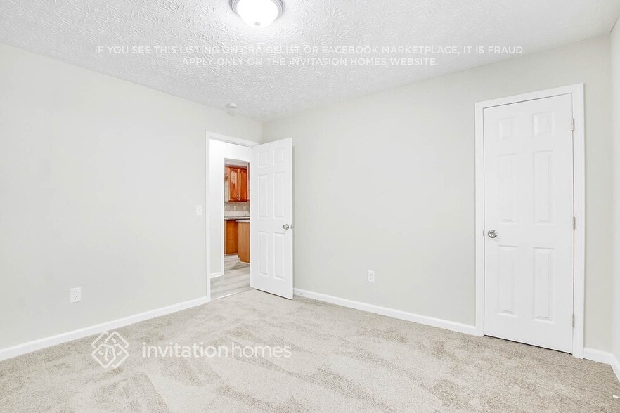 Building Photo - 830 Sunset Ct NW