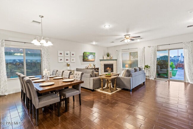 Building Photo - 7365 Dewberry Dr