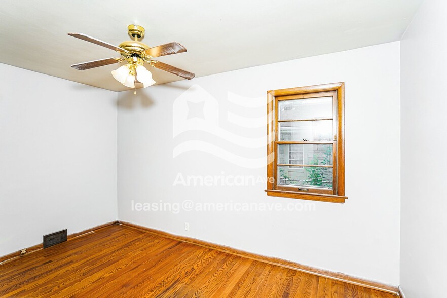 Building Photo - 4635 N 66th St