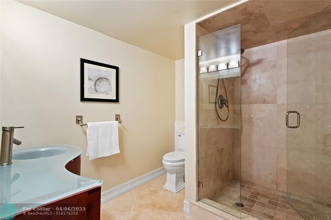 Building Photo - 3500 Galt Ocean Dr