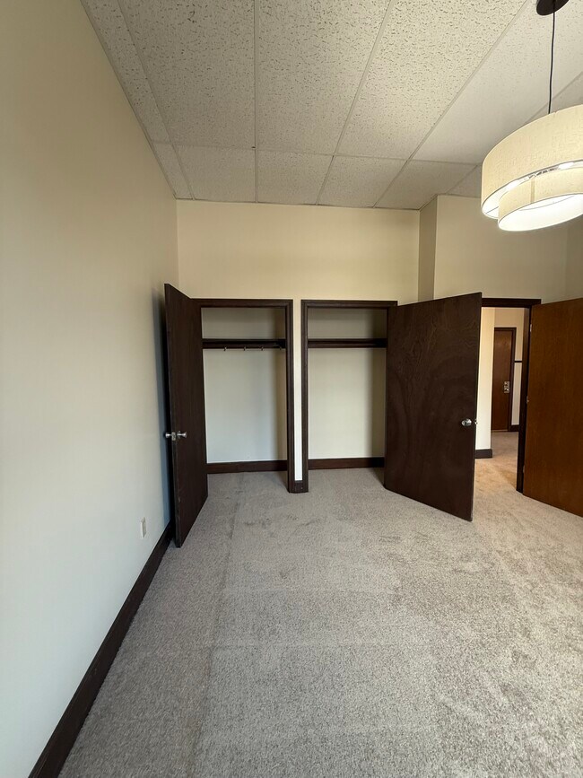 Building Photo - McShane Block