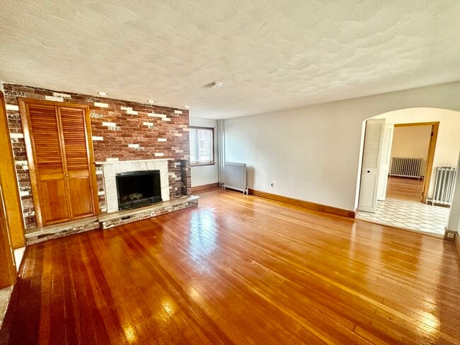 Building Photo - 30 South St