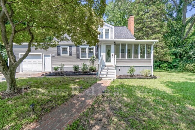 Primary Photo - 6040 Airway Ln