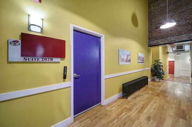Building Photo - Uptown Gastonia Loft