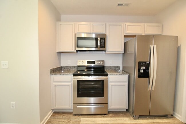 Building Photo - 3015 Locust Grv Ct