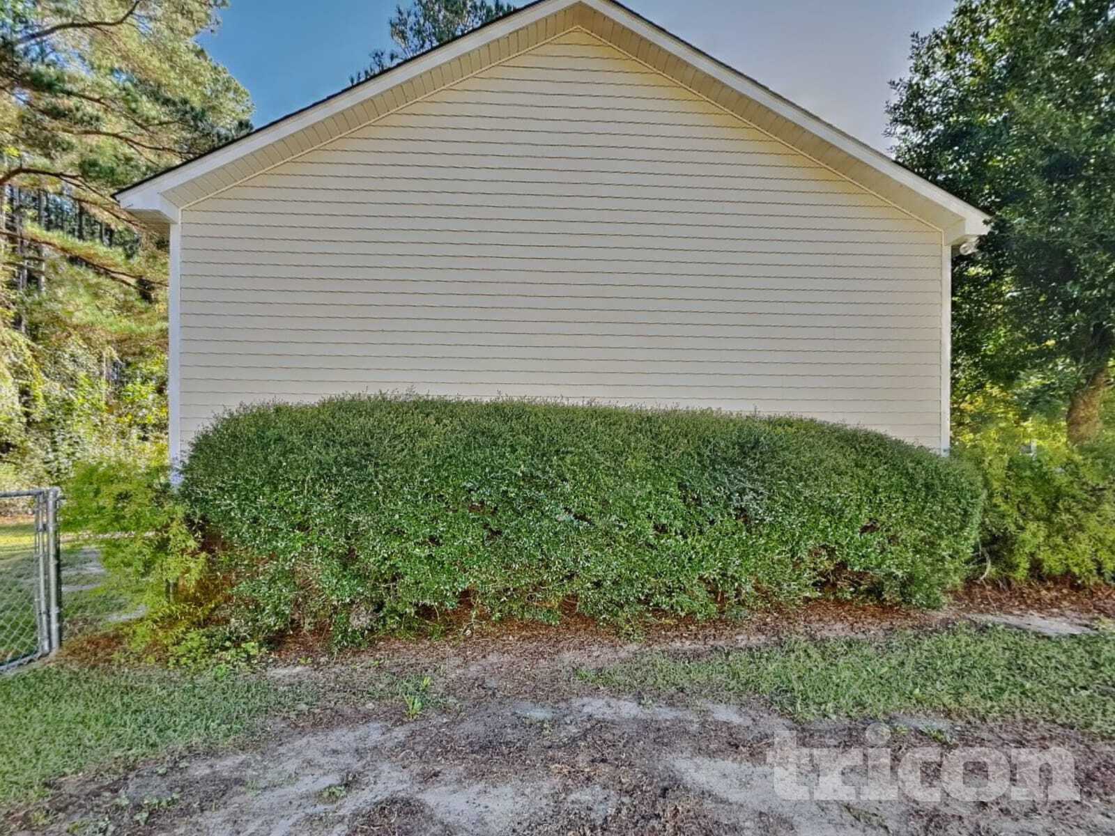 Building Photo - 139 Creekside Dr