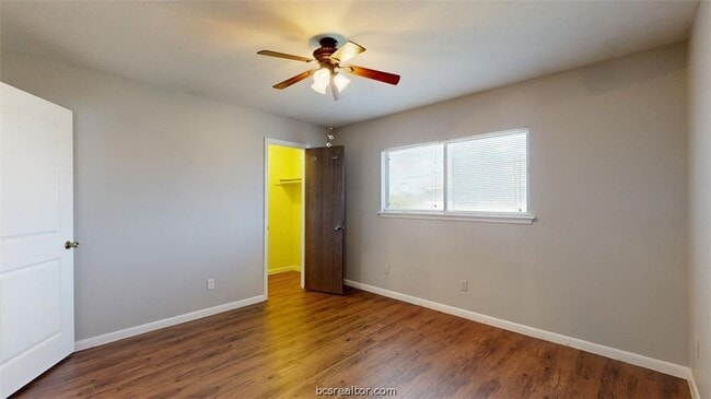 Building Photo - 2803 Longmire Dr