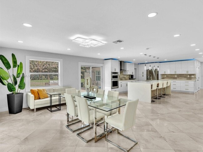 Building Photo - 6920 SW 182nd Way