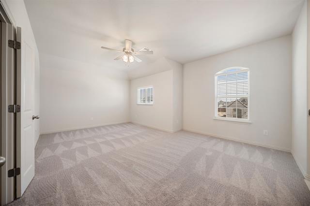 Building Photo - 912 Alberta