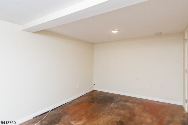 Building Photo - 214 Woodcliff Ave