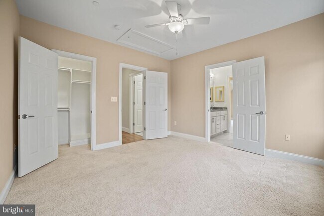 Building Photo - 5709 Wilson Ln