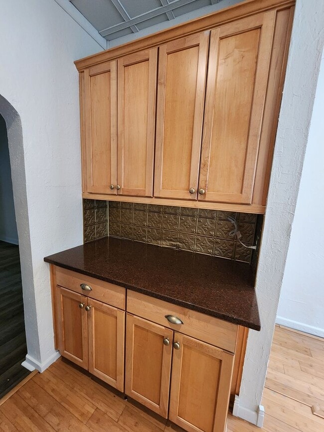 Building Photo - Sugarhouse Single Level 2 bd. 1 bath Single Family home!